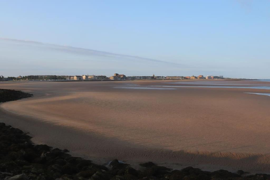 Modern And Comfortable Stay In Morecambe Exterior foto